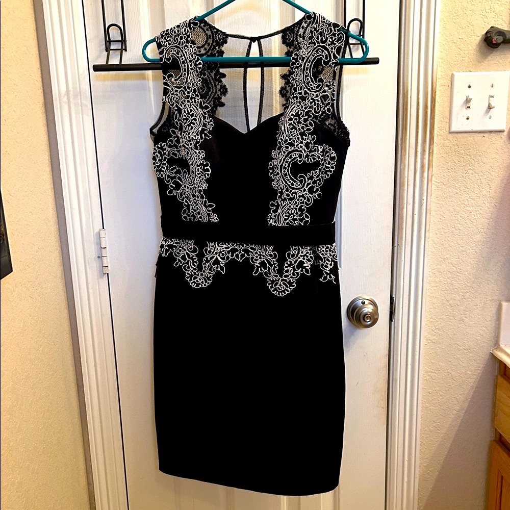 Aidan Mattox Elegant Black and White Lace Dress